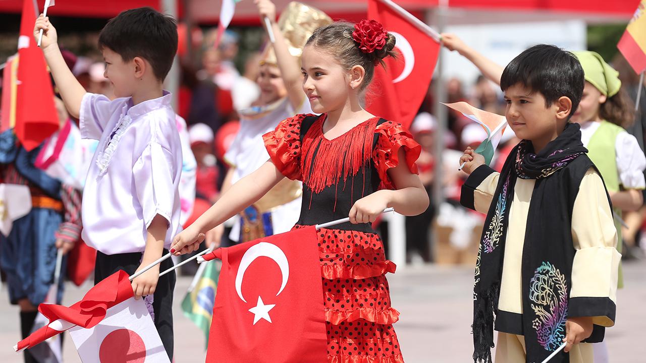 23 Nisan'ın Sırrı Çözüldü! Meclis'ten Çocuklara Uzanan Duygu Yüklü Hikaye