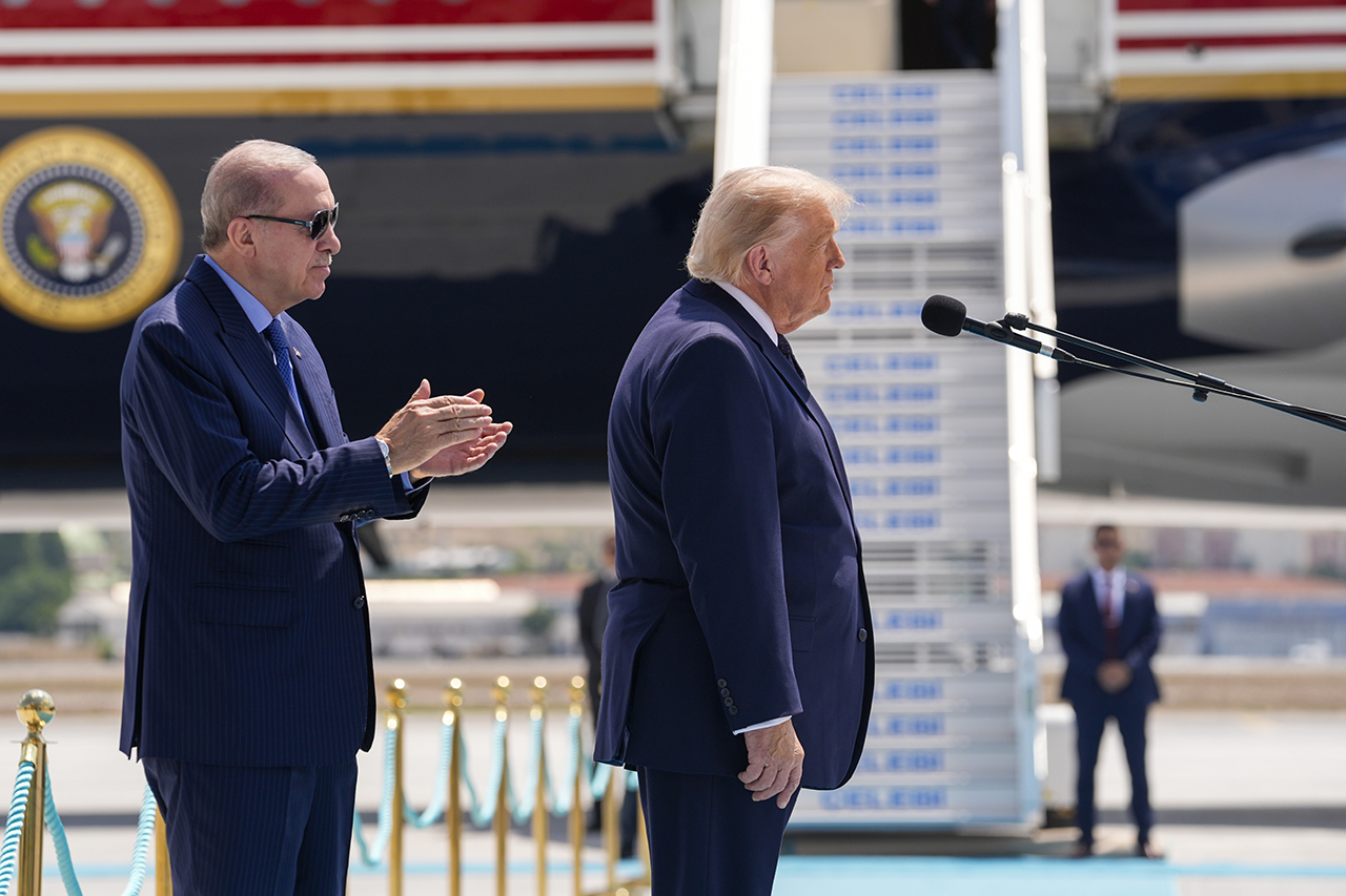 ABD Başkanı Trump Ankara'da: 'Merhaba Asker' Selamı