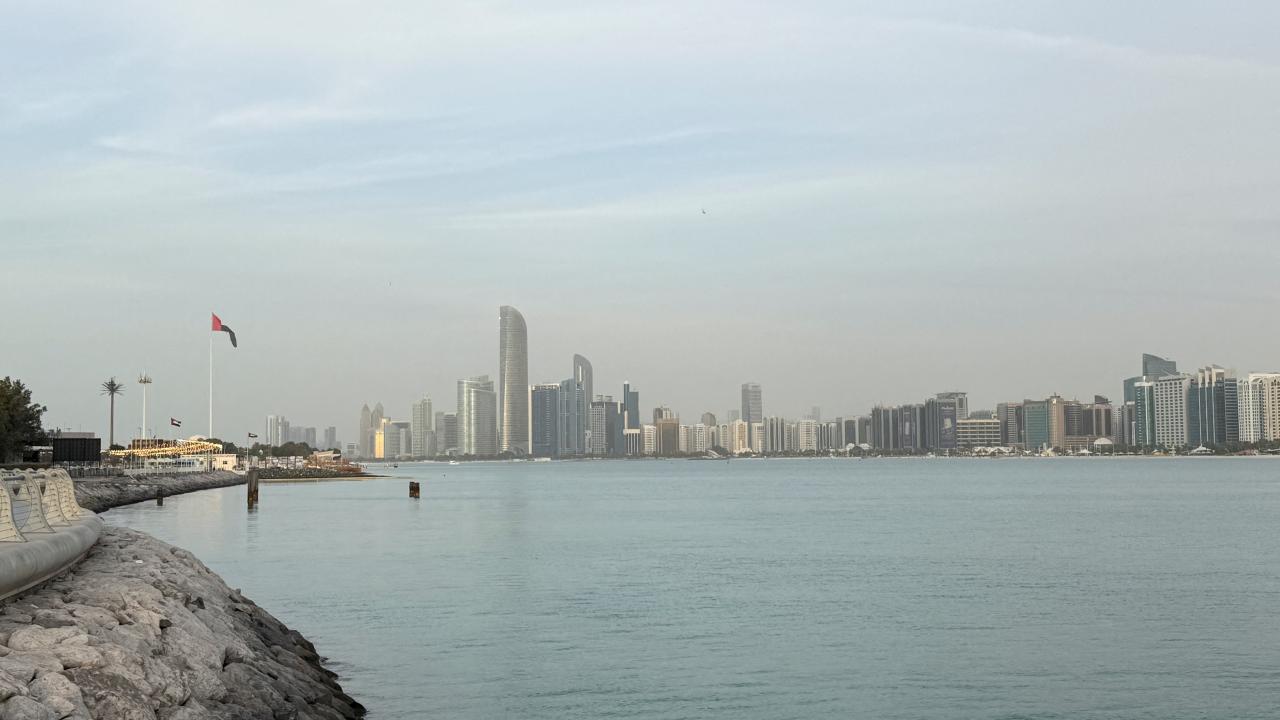 Abu Dabi'de Korkunç Saldırı! Fabrika Alev Alev! İran mı Vurdu?