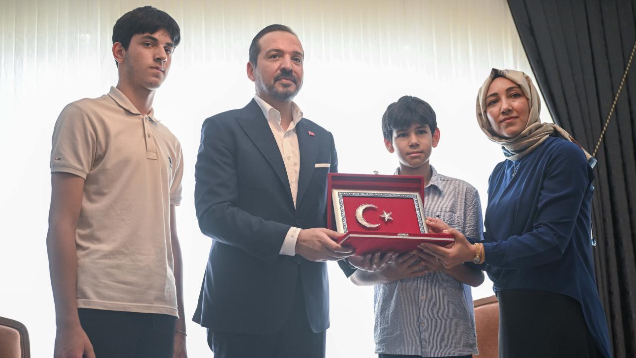 AK Parti Genel Başkan Yardımcısı Zorlu, Gazi ve Şehit Aileleriyle Bir Araya Geldi