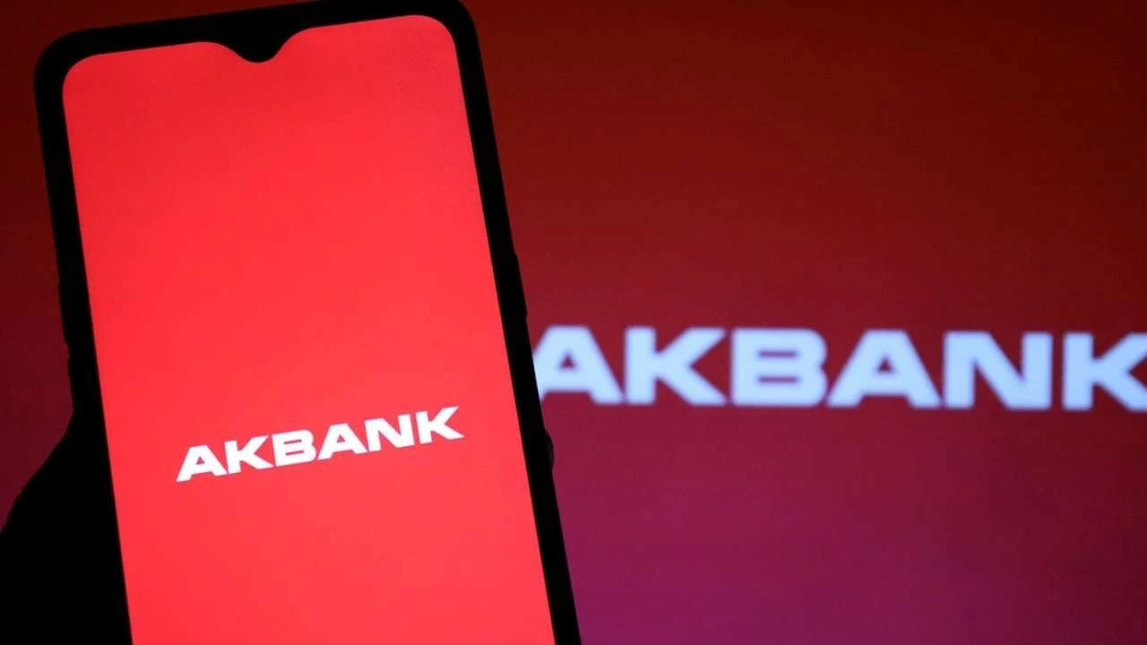 Akbank'tan Şok Eden Arıza! Müşteriler Çileden Çıktı, Sistemler Neden Kilitlendi?