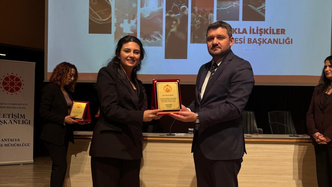 Antalya'da CİMER'e Özel Kritik Eğitim! Vatandaşın Sesi Artık Daha Gür Çıkacak!