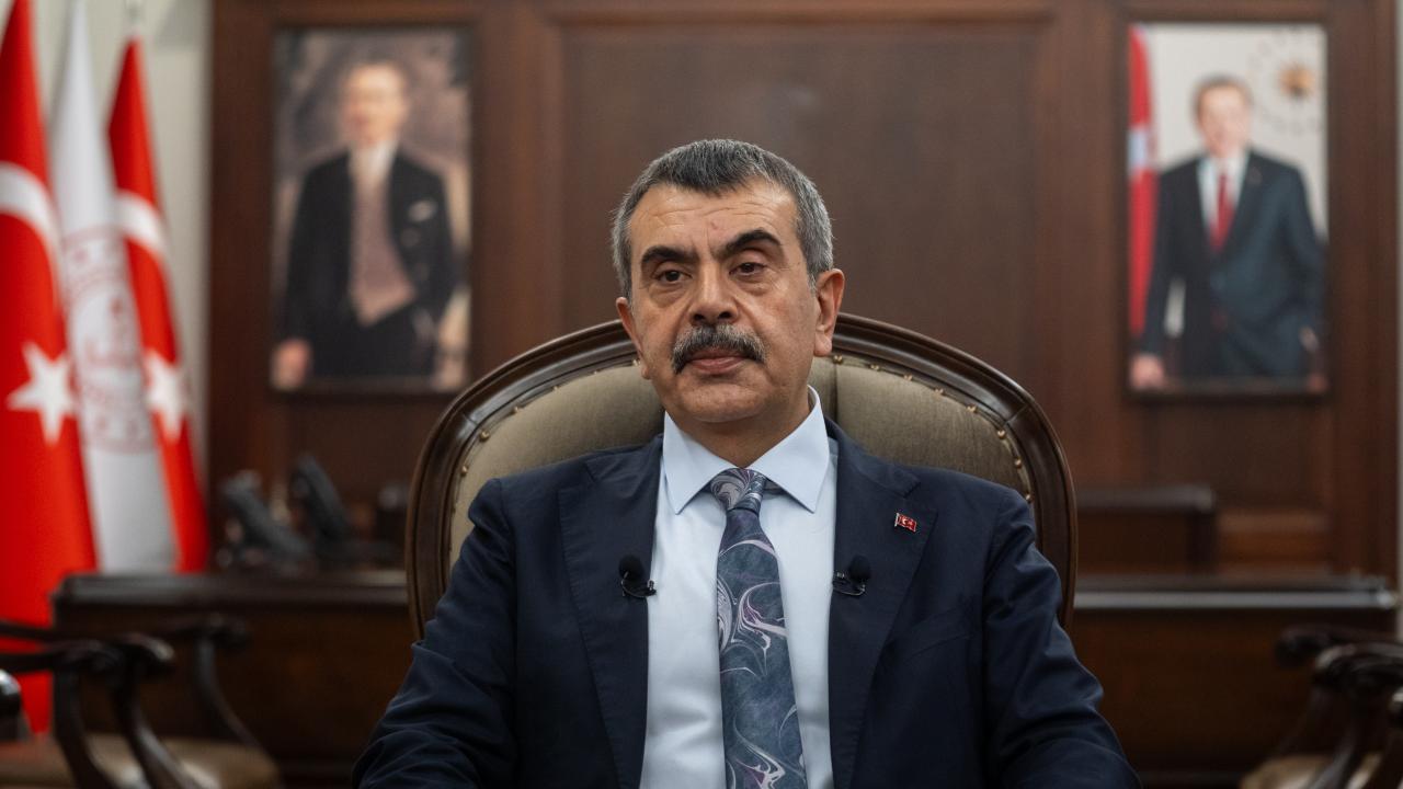 Bakan Tekin: Eğitimde Küresel Rekabet ile Milli Değerler Dengelenmeli
