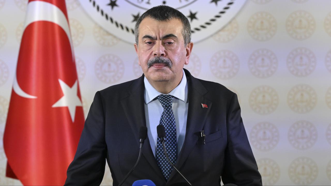Bakan Tekin'den Tarihi Hamle: Eğitimde Kültür Rönesansı Başlıyor!