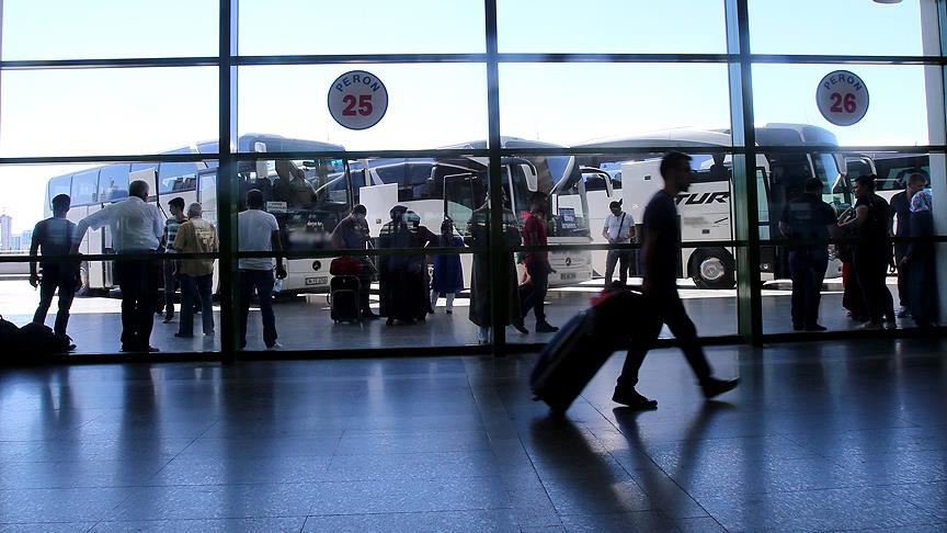 Bayram Öncesi İstanbul'da Otobüs Bileti Kabusu! Biletler Tükendi, Vatandaş Çaresiz! Ek Seferler Umut Olacak mı?