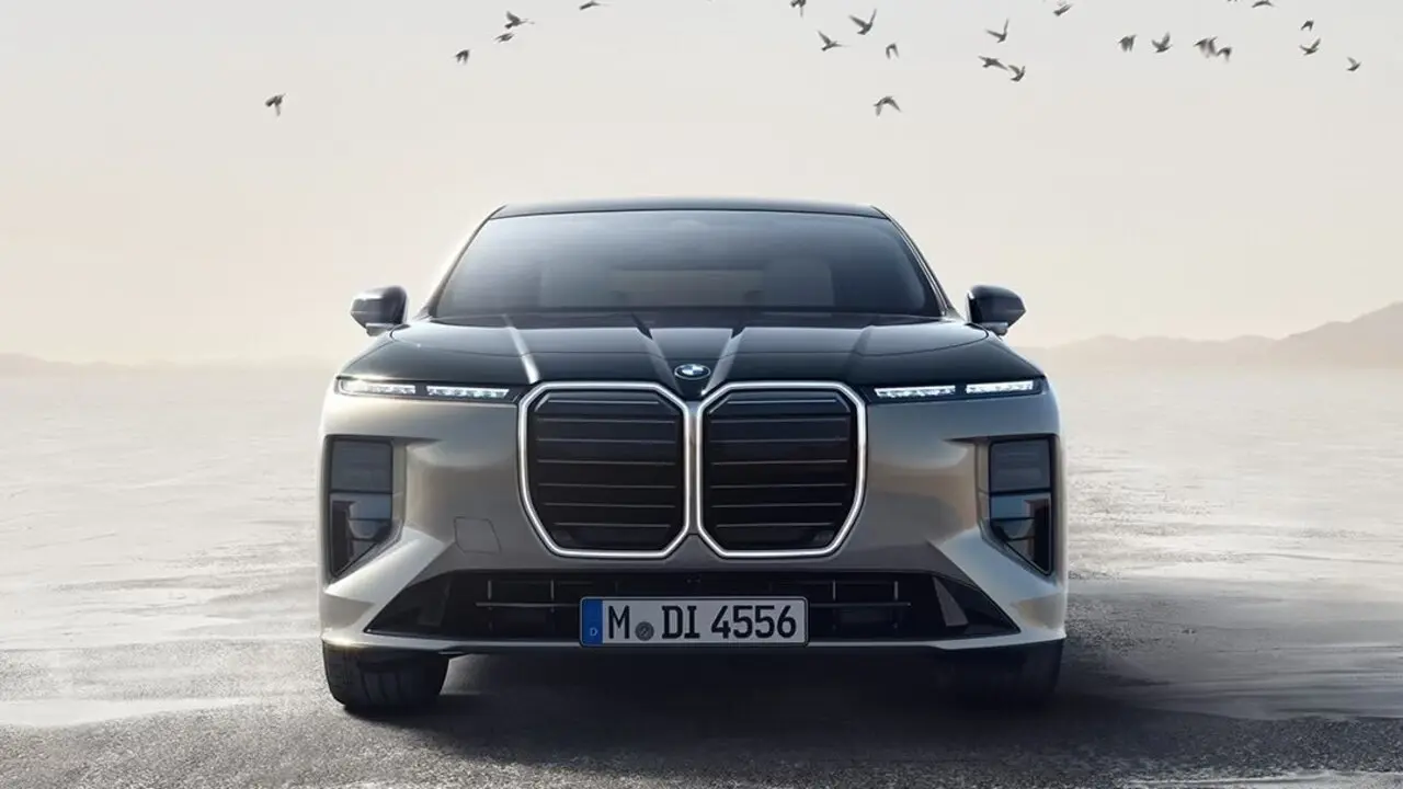 BMW'den Devrim! Yeni 7 Serisi Baştan Yaratıldı! İşte Fütüristik Tasarım ve Teknoloji Harikası