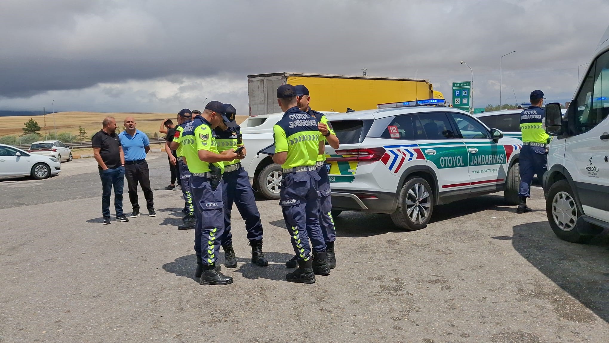 Bolu'da Akaryakıt İstasyonunda Silahlı Kavga: 2 Yaralı