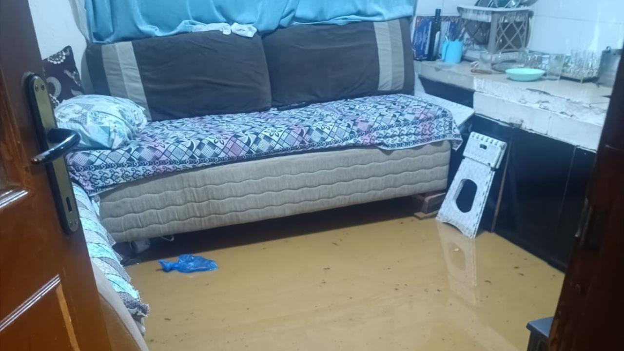 Bursa'da Kabus Gecesi! Şiddetli Yağmur Evleri Sular Altında Bıraktı!