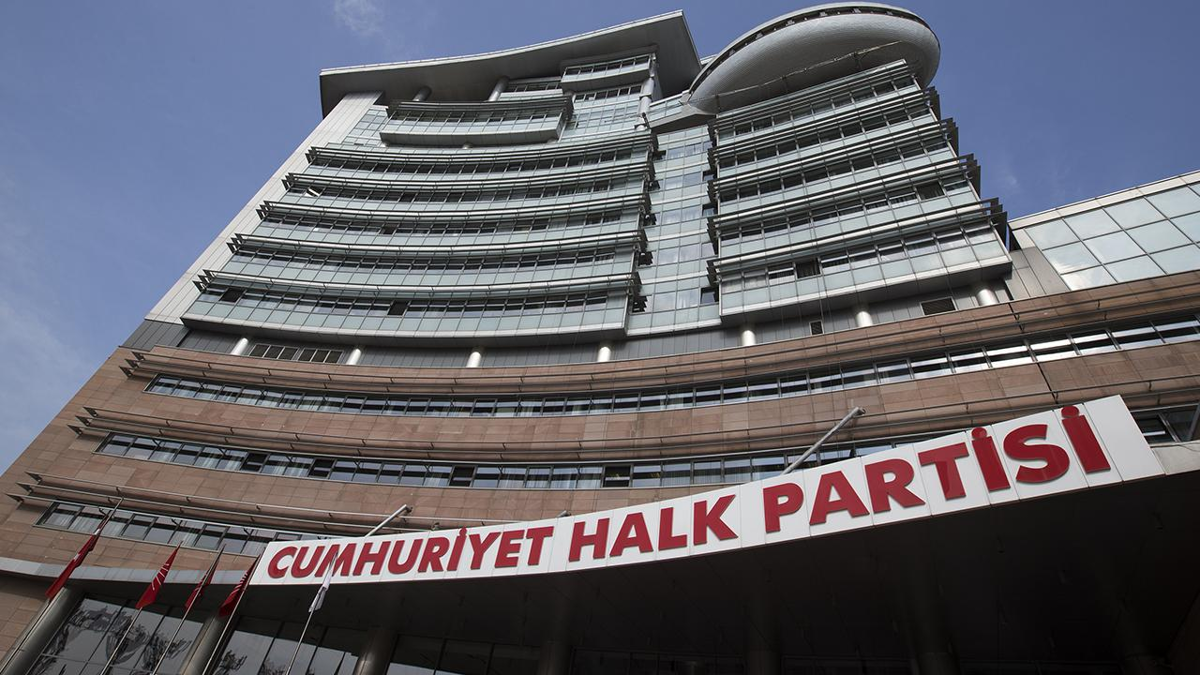 CHP İstanbul'da 7 İlçe Yönetimi Görevden Alındı
