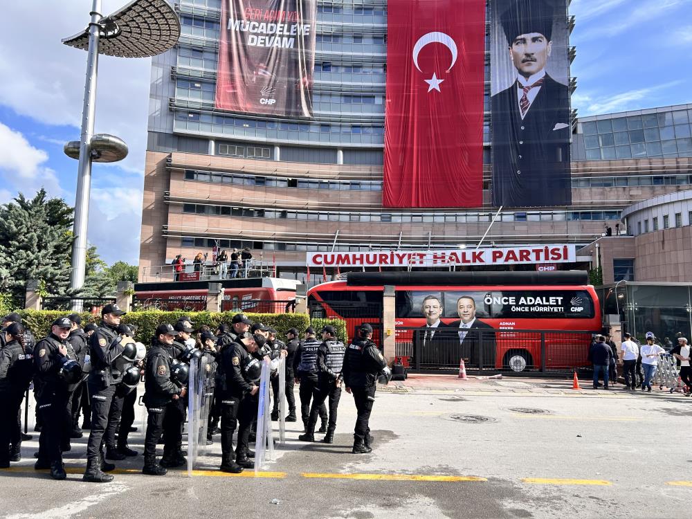 CHP'de Sular Durulmuyor: Özgür Özel'den Kritik Açıklamalar! Kılıçdaroğlu ile Neler Konuştu?