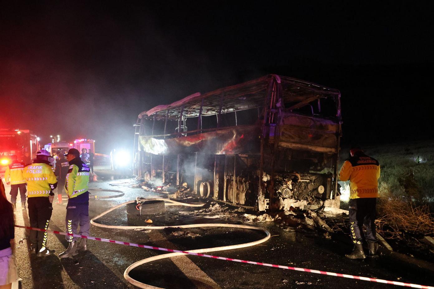 Denizli'de Otobüs Cehennemi! Feci Kazada 7 Can Kaybı, 30 Yaralı!