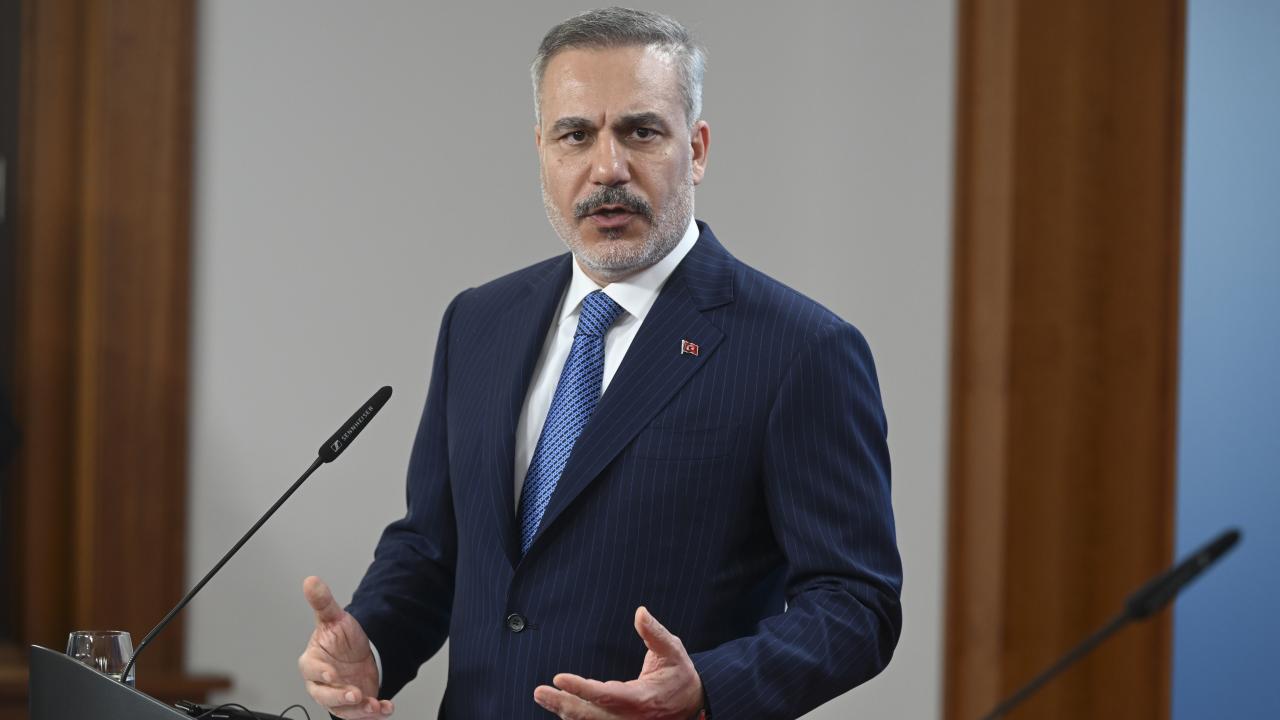 Diplomasi Trafiği Hız Kesmiyor! Bakan Fidan, NATO Zirvesinde Masaya Yumruğunu Vurdu: Türkiye'nin Beklentileri Neler?