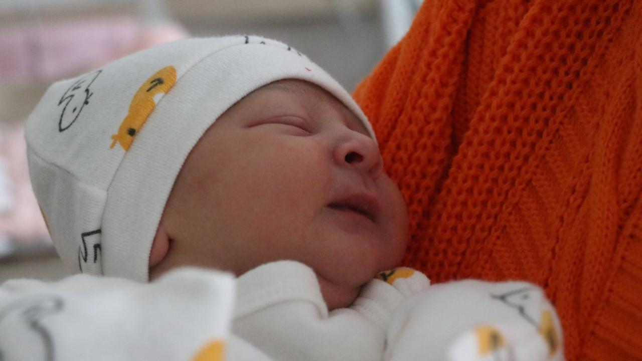Doğum Yapan Anneler Dikkat! Devletten 8 Hafta Ek İzin Müjdesi!