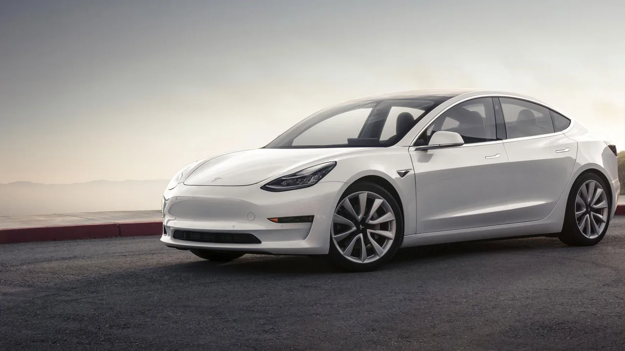 Elektrikli Araç Devrimi! Tesla'dan Şok Kampanya: Bir Yıl Boyunca Bedava Şarj!