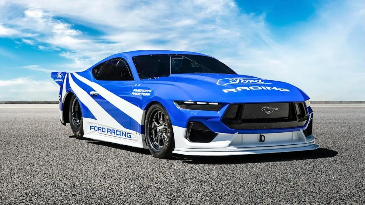 Elektrikli Canavar Pisti Ağlattı! Ford Mustang Cobra Jet 2200'den Akıl Almaz Rekor!