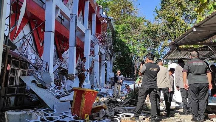 Endonezya Sallandı! 7.4 Büyüklüğündeki Deprem Adaları Vurdu!