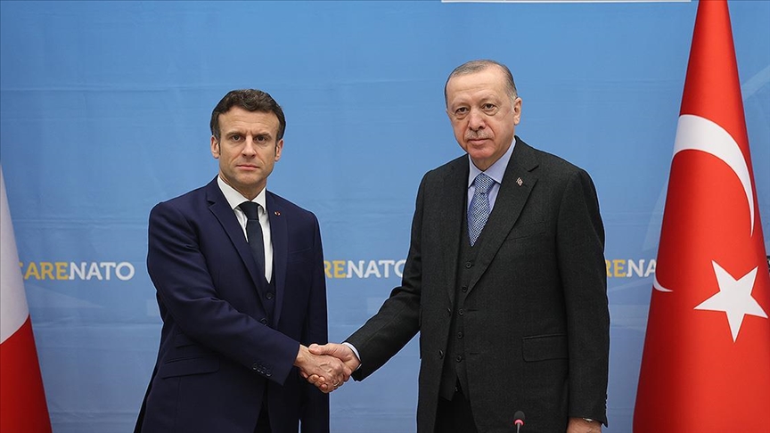 Erdoğan ve Macron'dan Kritik Telefon Görüşmesi! Avrupa'nın Geleceği Masada mı?