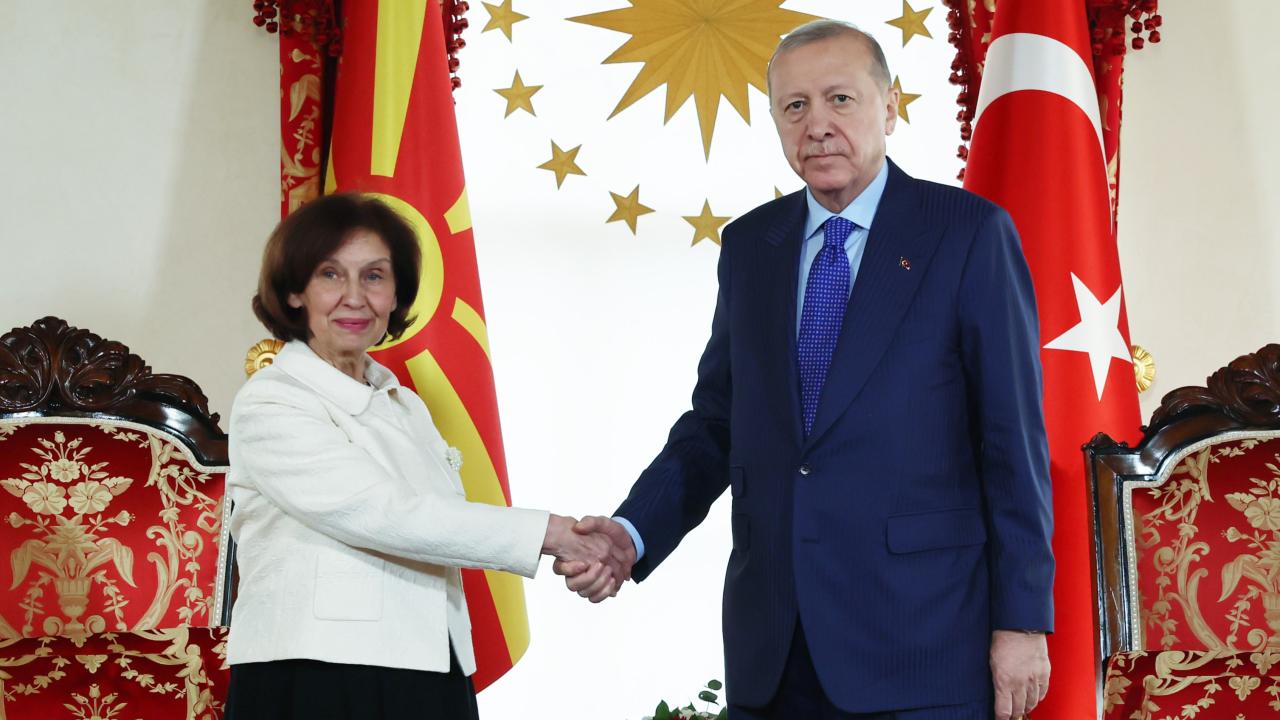 Erdoğan'dan Kritik Zirve! Kuzey Makedonya Cumhurbaşkanı ile Ankara'da Tarihi Görüşme!