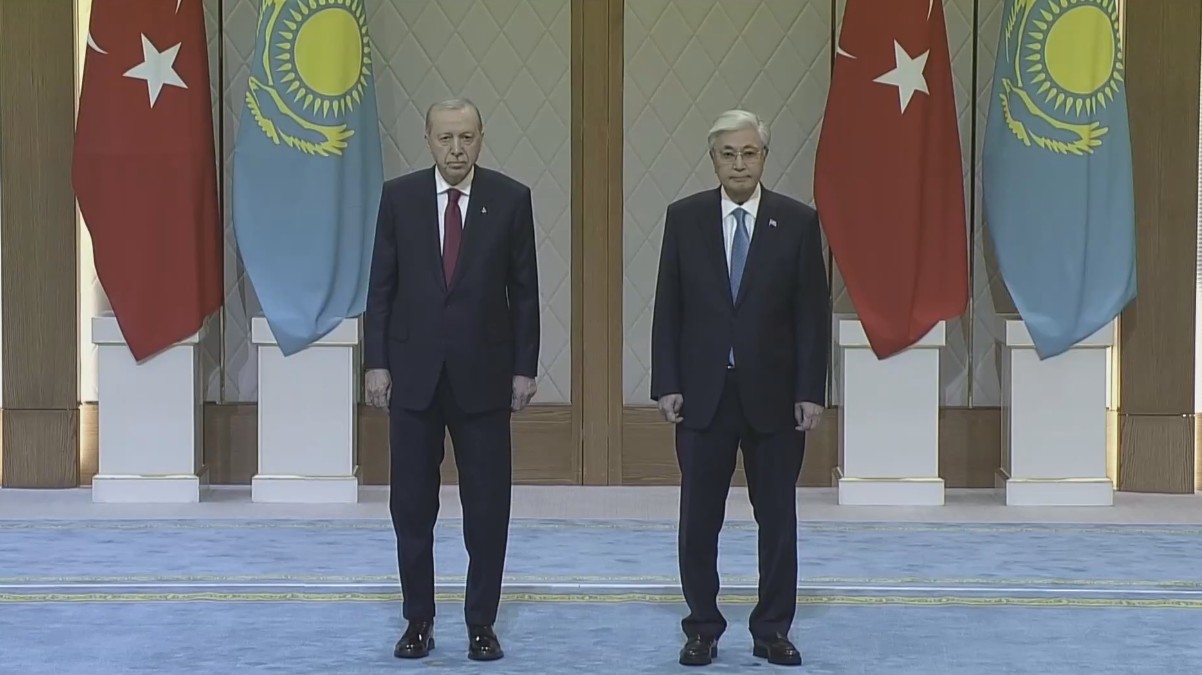 Erdoğan'ın Kazakistan Ziyareti: O Törenle Karşılandı! İşte Ziyaretin Perde Arkası...