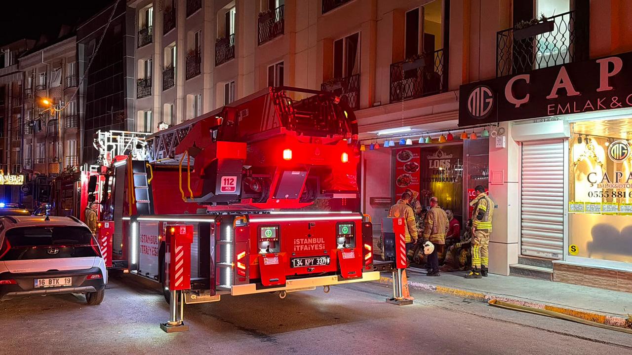 Esenyurt'ta Otel Yangını: Ekiplerin Hızlı Müdahalesi Facianın Önüne Geçti