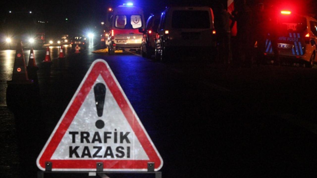 Eskişehir'de Trafik Kazası: 2'si Polis 3 Yaralı
