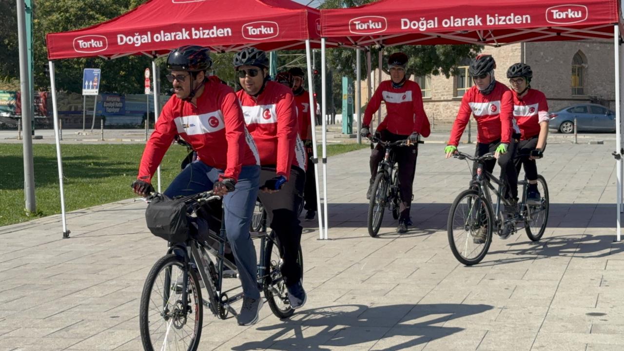 Görme Engelli Sporculardan 15 Temmuz Anısına 259 Kilometre Pedal
