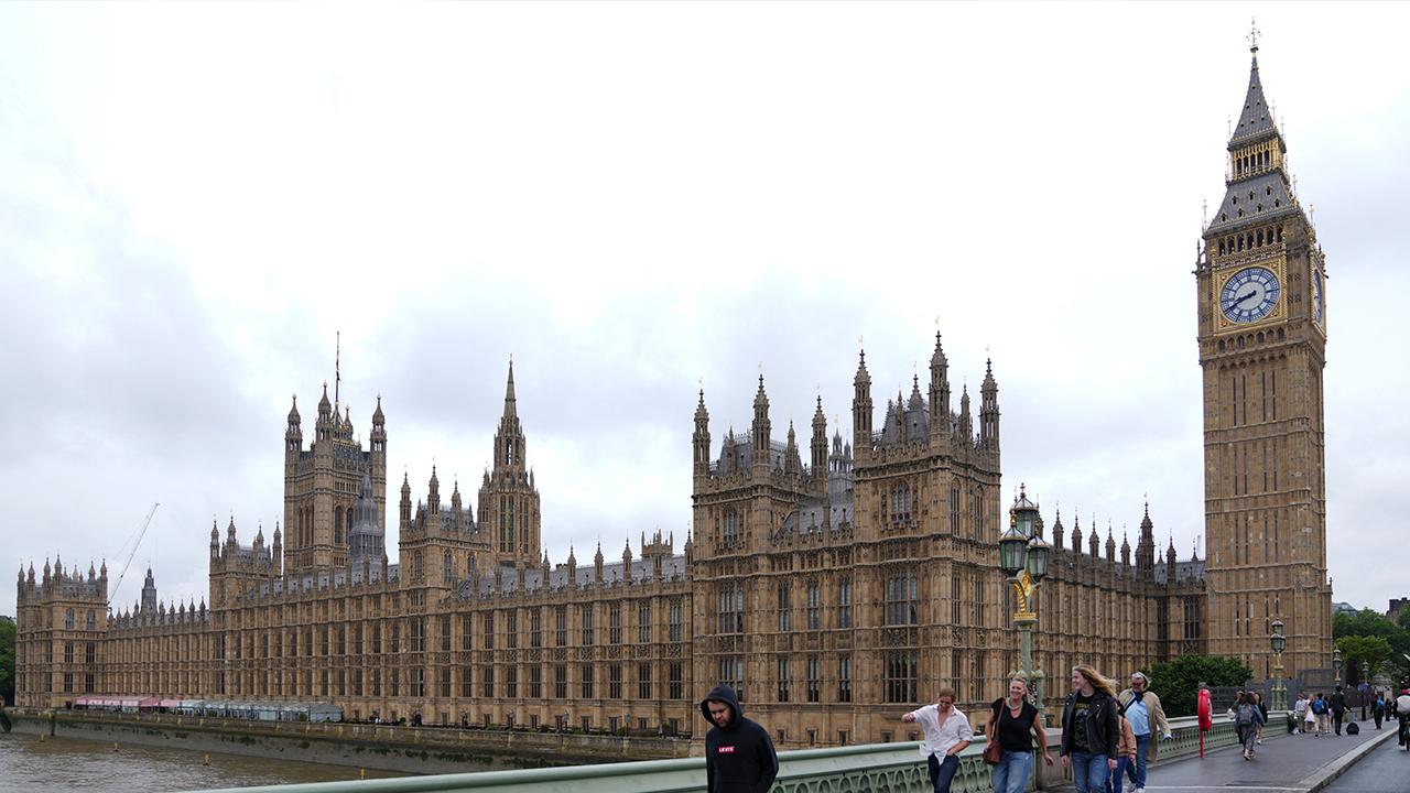 İklim Krizi Alarm Veriyor! İngiltere'de Sıcaklık Rekorları Kırarken 1504 Kişi Hayatını Kaybetti!