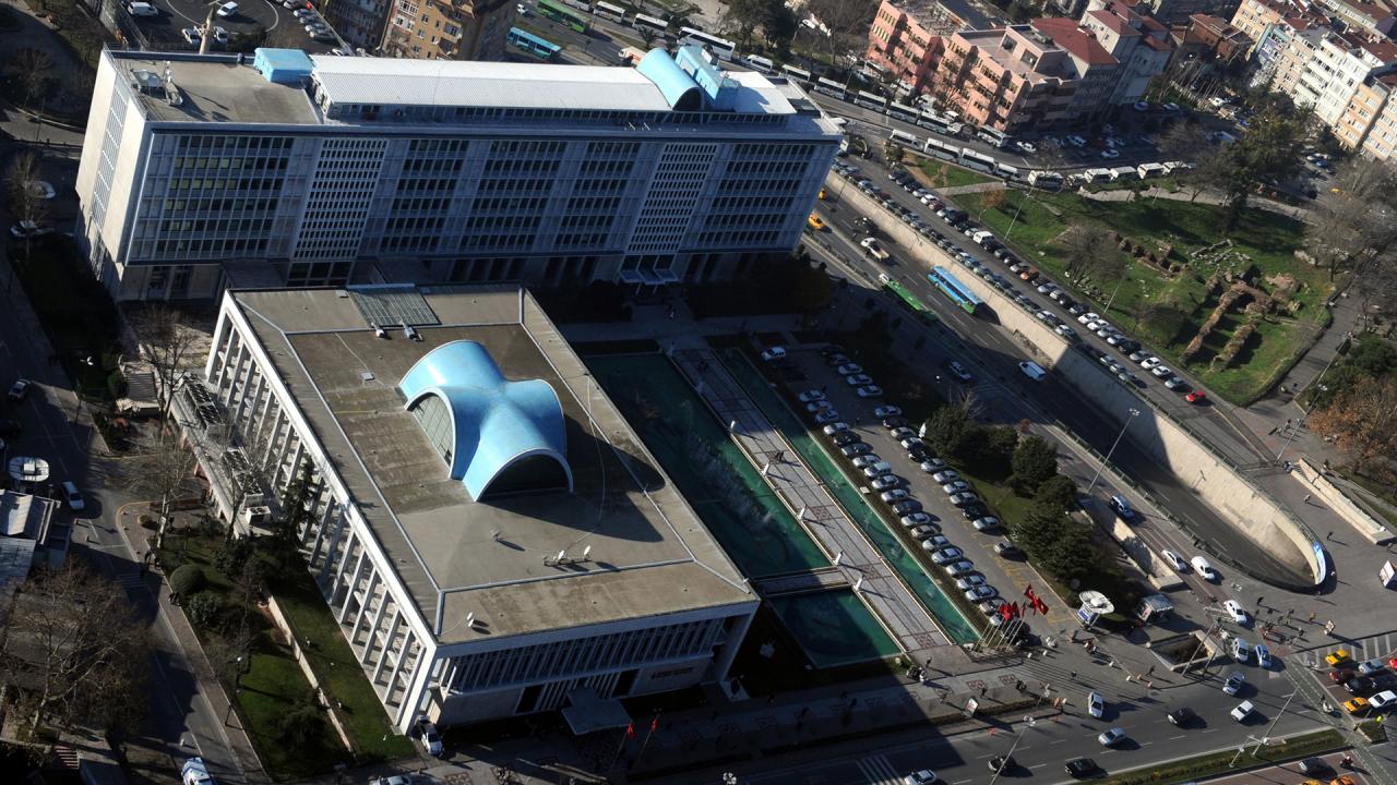 İmamoğlu Soruşturmasında Bomba Gelişme! Kritik İsim Gözaltına Alındı: İhalelerde Neler Dönüyor?