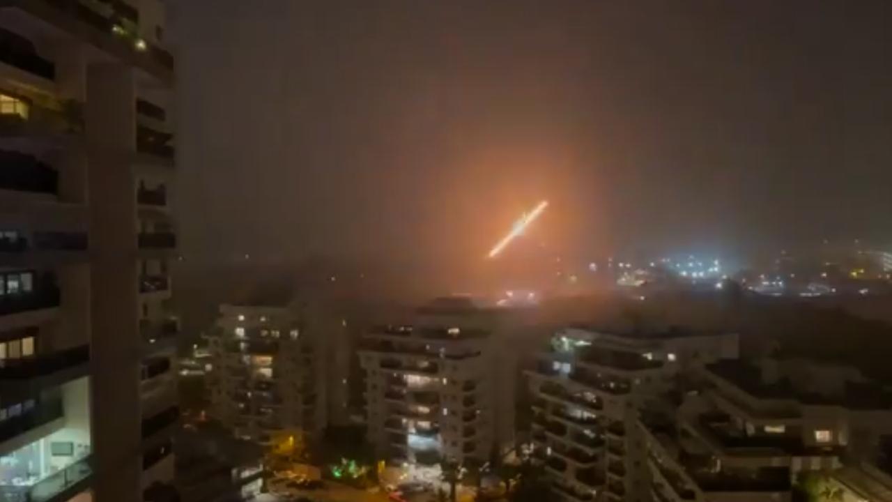 İran Füzesi İsrail'i Vurdu! Misilleme mi, Yoksa Tırmanışın Başlangıcı mı?