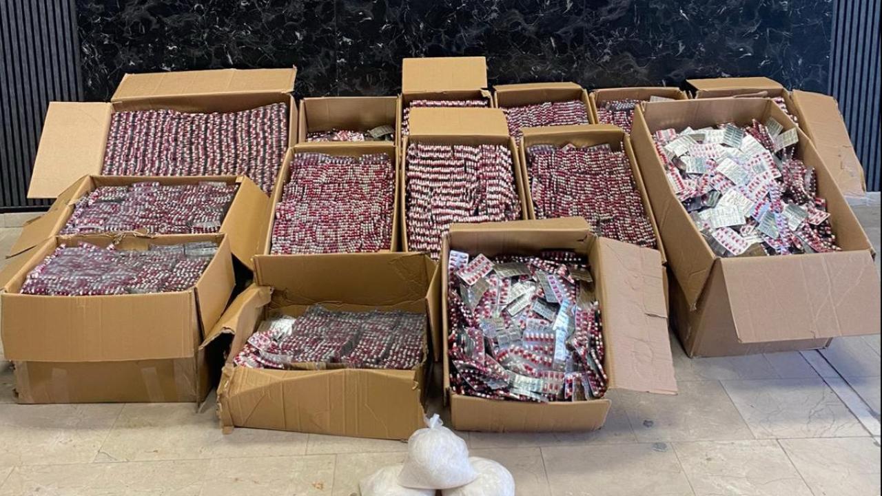 İstanbul Alarmda! Rekor Uyuşturucu Baskını: 560 Bin Hap ve Kilolarca Madde Ele Geçirildi!