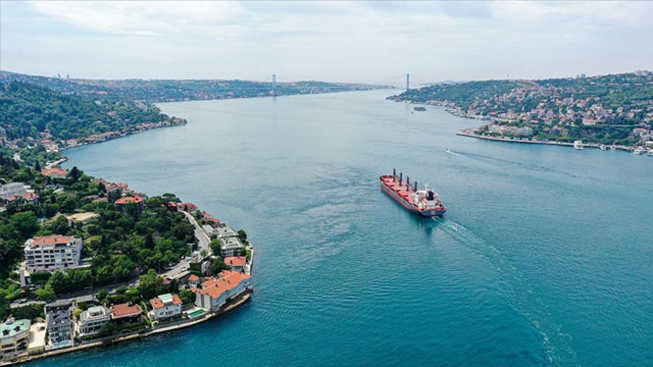 İstanbul Boğazı'nda Gemi Trafiği Alarm Veriyor! İşte Son Rakamlar...