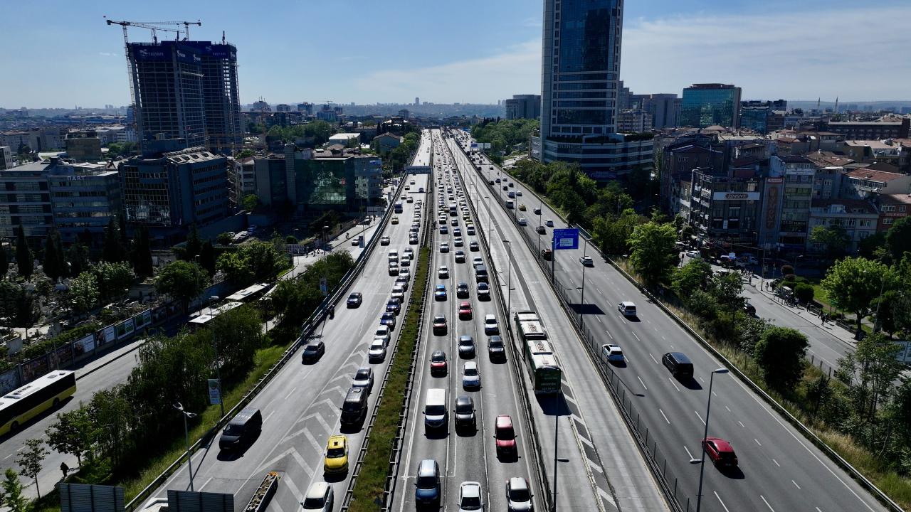 İstanbul'da Bugün Bazı Yollar Trafiğe Kapatılacak