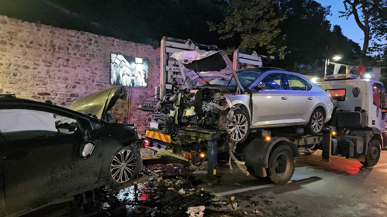 İstanbul'da Korkunç Kaza! İki Araçtan Sağ Kalan Oldu Mu?