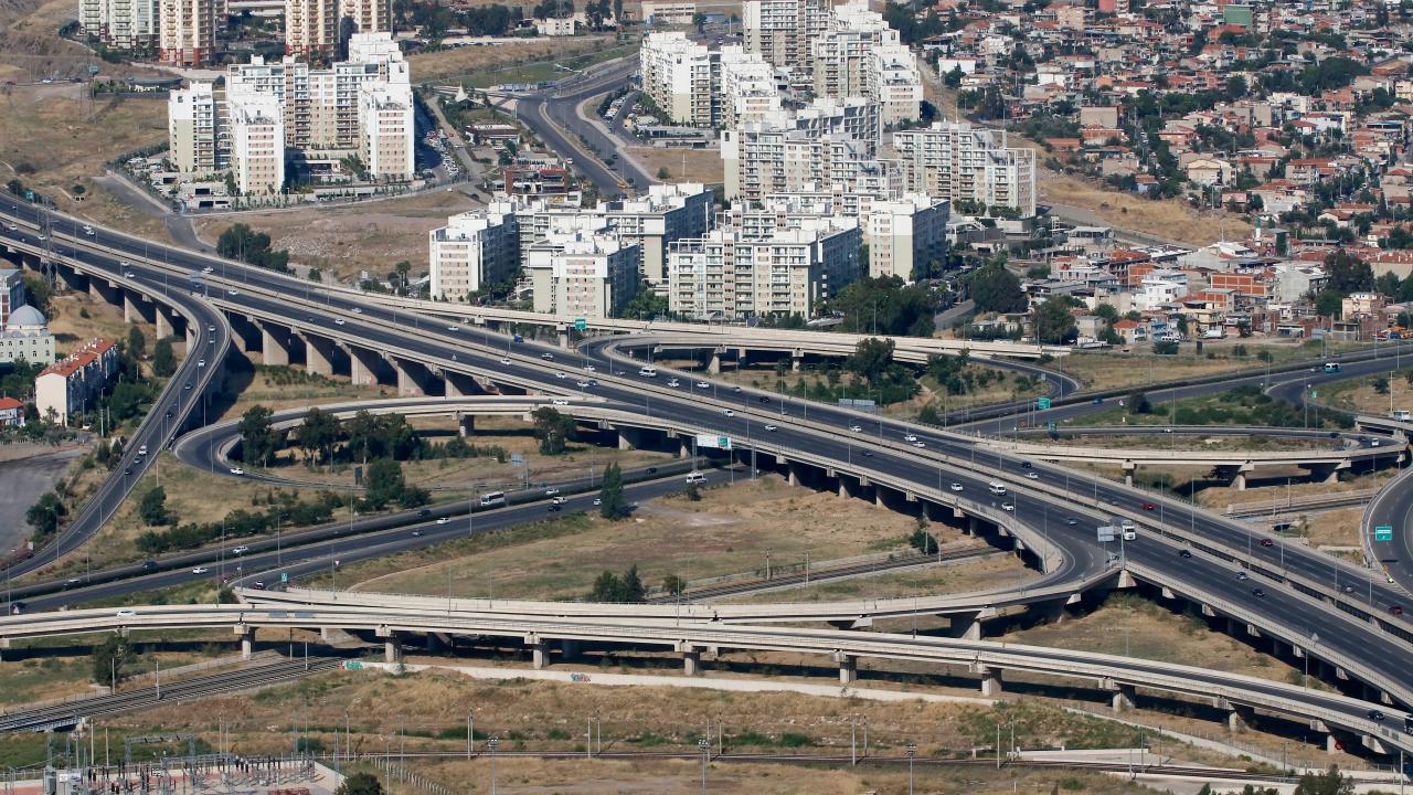 İzmir'de Otoyol Kabusu Bitiyor mu? KGM'den Beklenen Açıklama Geldi!