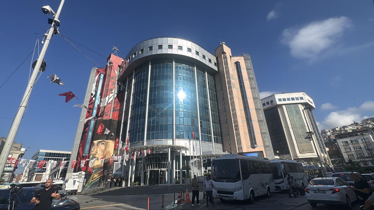 İzmit Belediyesi'ne Yönelik Yolsuzluk Operasyonu