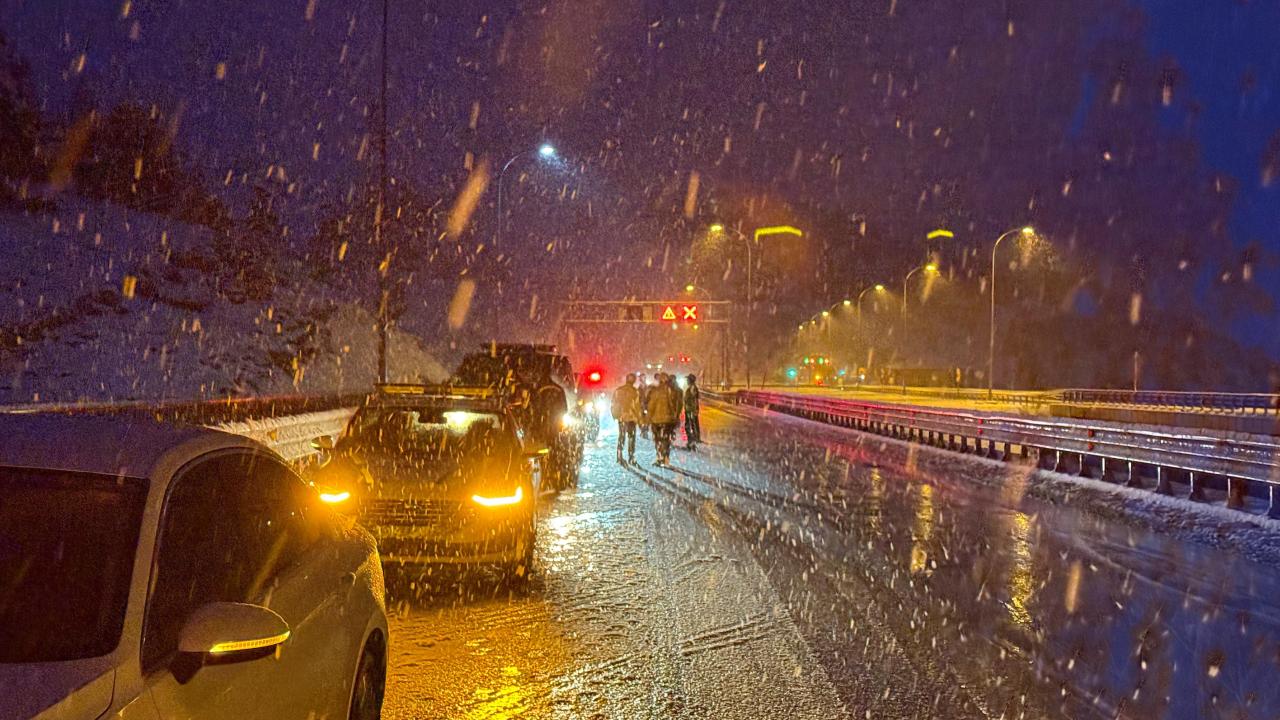 Kahramanmaraş Beyaza Büründü! Hava Durumu Alarm Veriyor, İşte Son Gelişmeler!