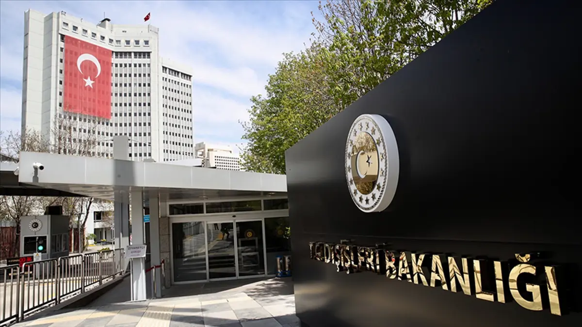 Karadeniz'de Tehlikeli Anlar! Türk Gemisi İHA Saldırısına Uğradı, Dışişleri Harekete Geçti!