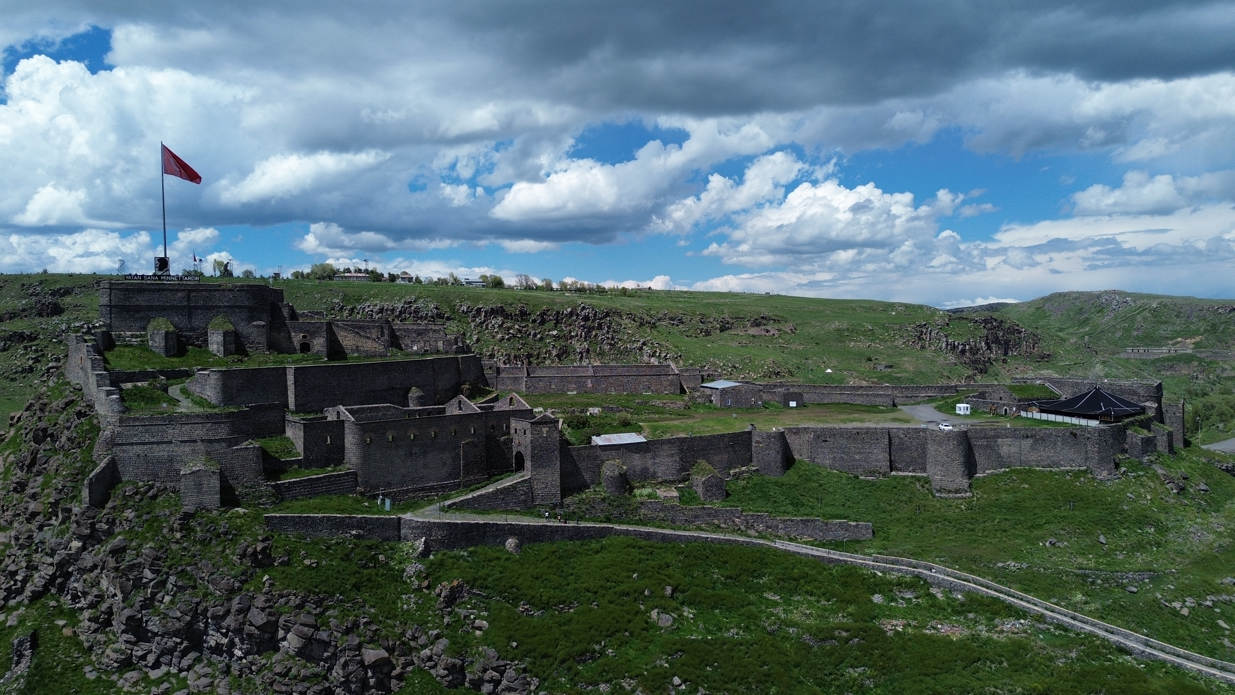Kars Kalesi UNESCO Dünya Mirası Adaylığı İçin Hazırlanıyor
