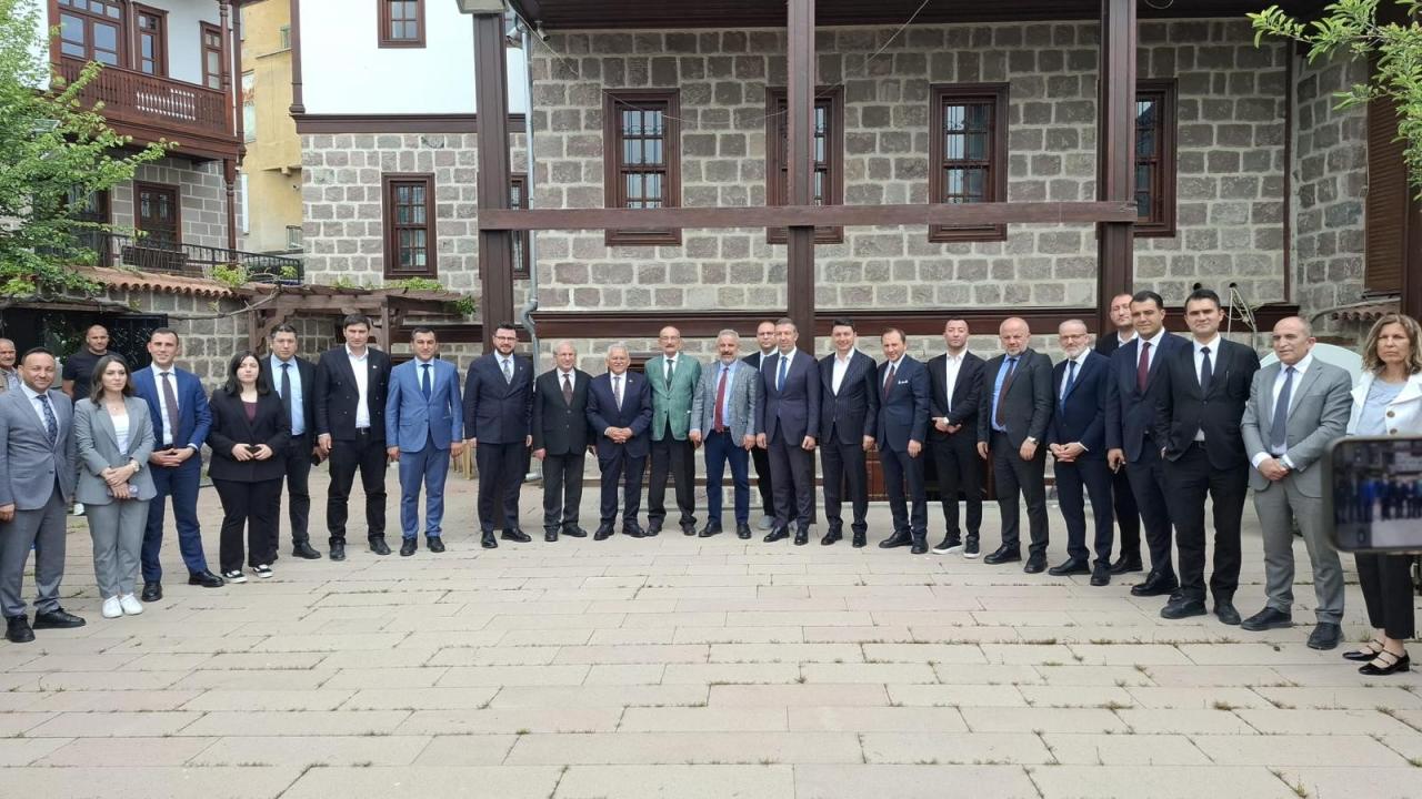 Kayseri'den Tarihi Zafer! Dünya Şaşkın, Türkiye Gururlu: O Unvanlar Artık Kayseri'nin!