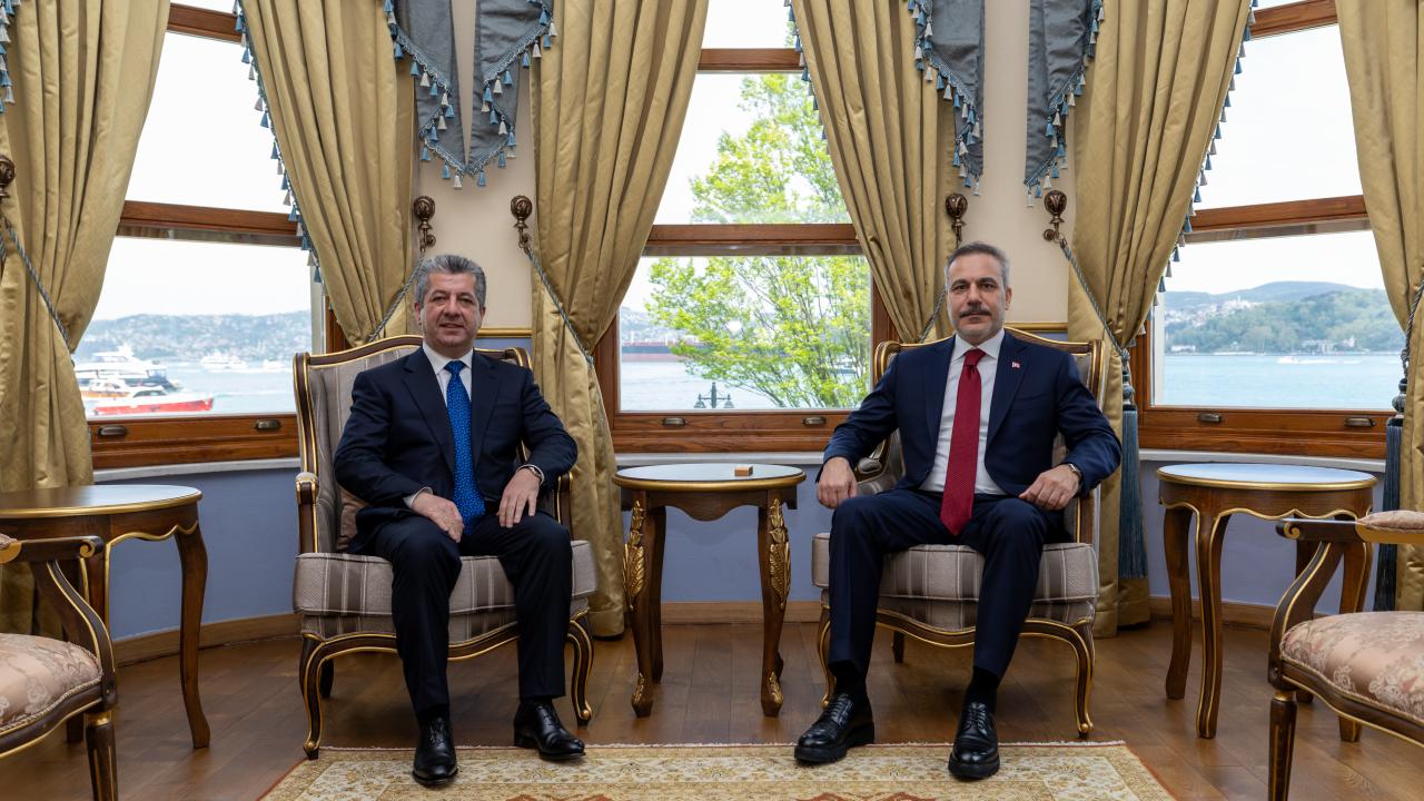 Kulisler Hareketlendi! Fidan ve Barzani'nin Kritik Görüşmesi: Bölgede Neler Oluyor?