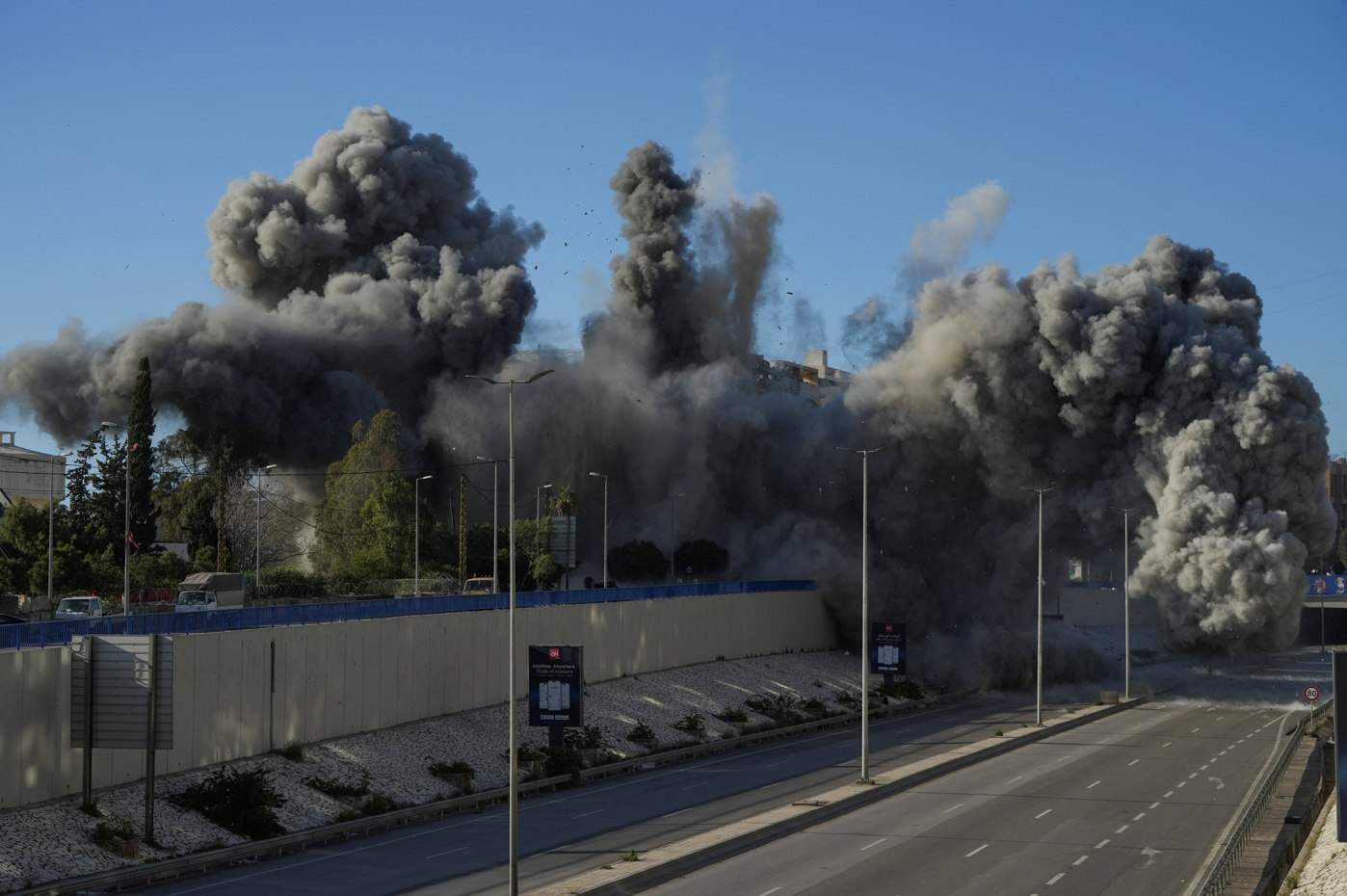 Lübnan'da Acı Bilanço Ağırlaşıyor: İsrail Saldırılarında Can Kaybı Yükseldi!