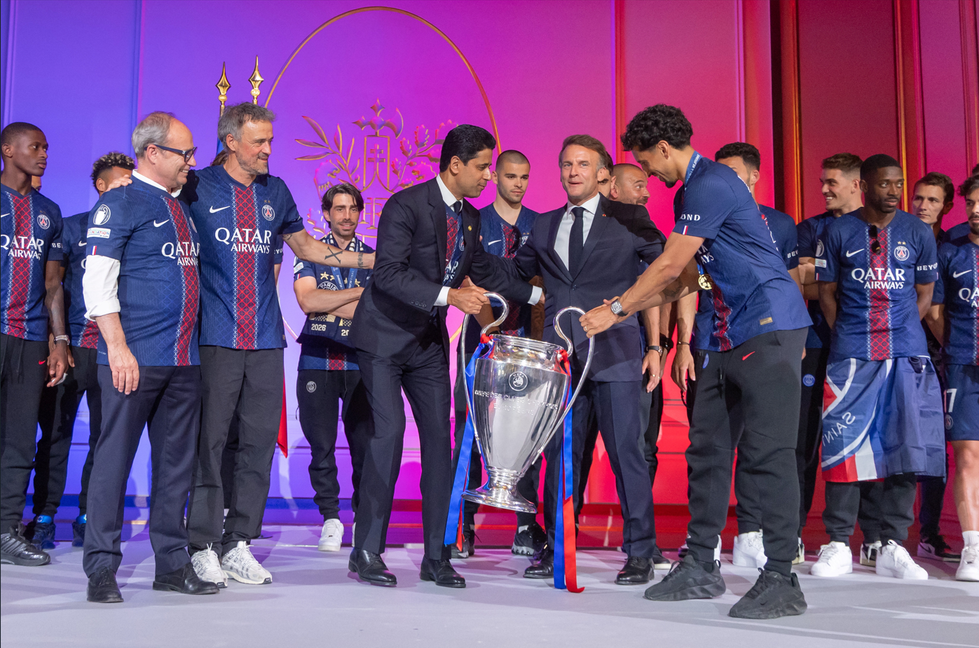 Macron'dan PSG'ye Fırça! Şampiyonluk Kutlamaları Kabusa Döndü: 'Artık Yeter, Bıktık!'