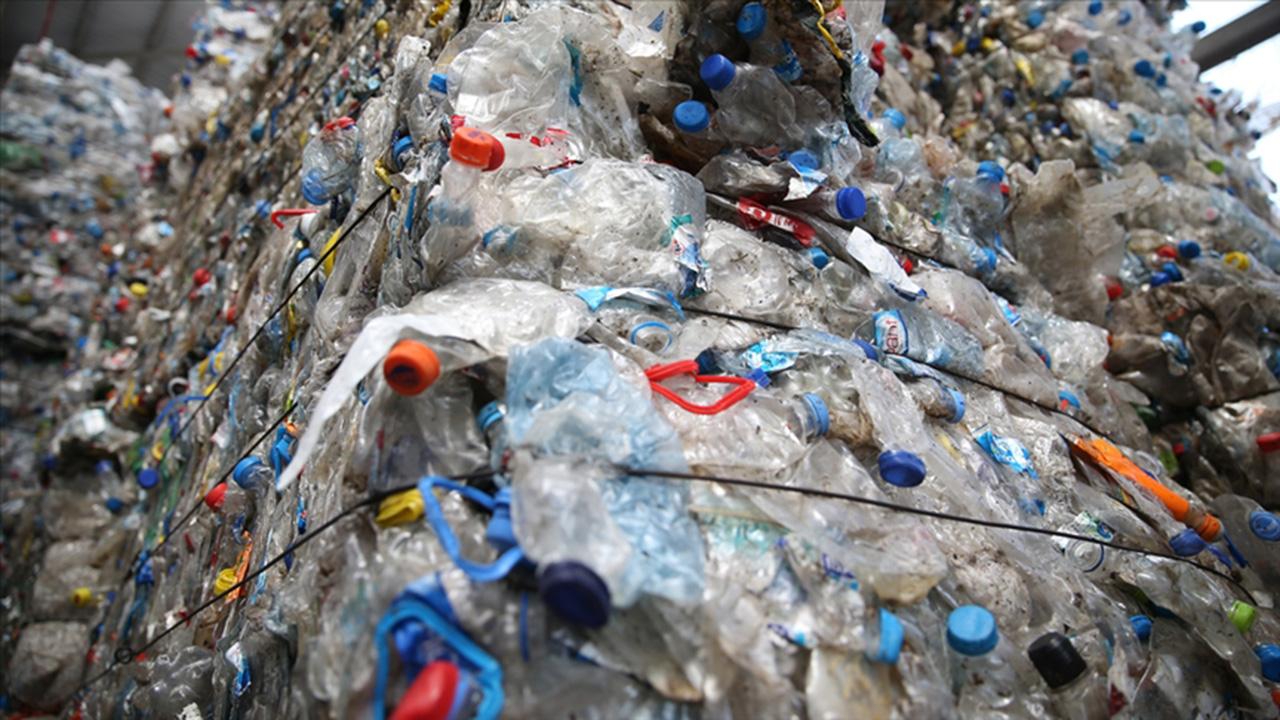 Marmara Denizi Alarm Veriyor! Plastik Canavarı 3 Kat Büyüdü!