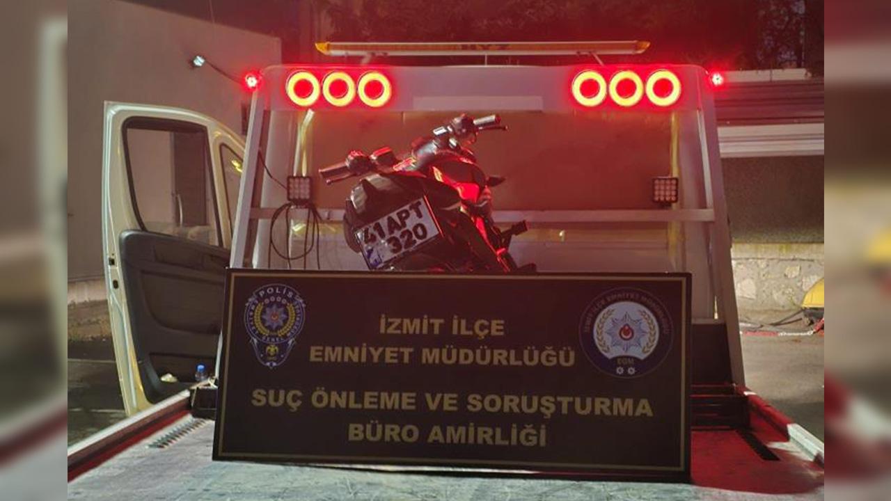 Motosiklet Magandası Trafiği Felç Etti! Cezası Dudak Uçuklattı!