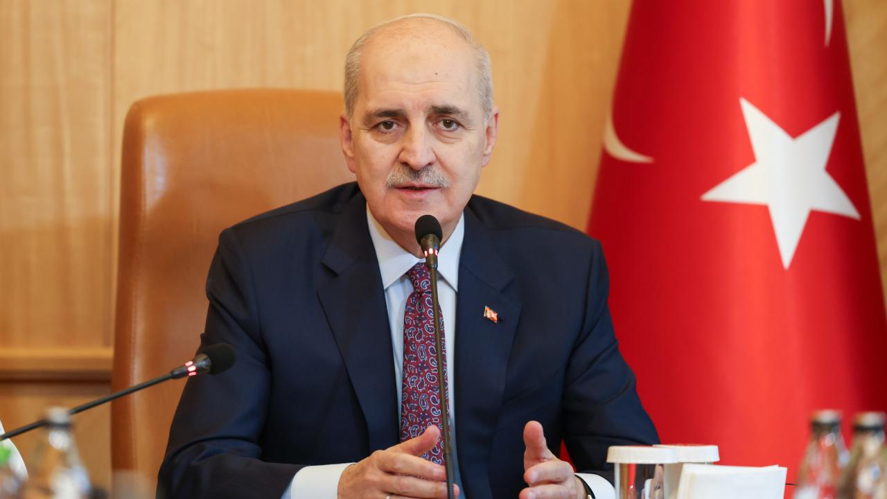 Numan Kurtulmuş'tan Duygu Dolu Anma Mesajı! Sırrı Süreyya Önder'i Kaybettiğimiz Yıl Dönümünde...