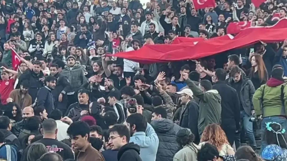 ODTÜ Şenliklerinde Ortalık Karıştı! Konserde Kavga, Gözaltılar...
