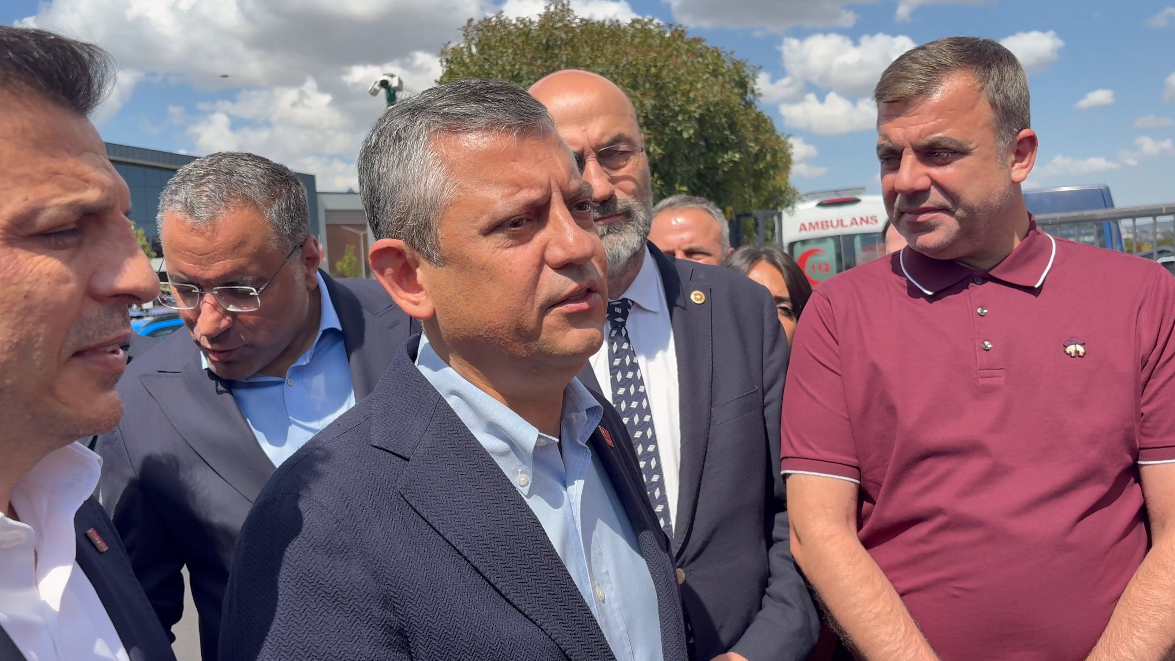 Özgür Özel'den İmamoğlu'na Silivri'de Destek: 'Cumhurbaşkanı Bizden Biri Olacak'