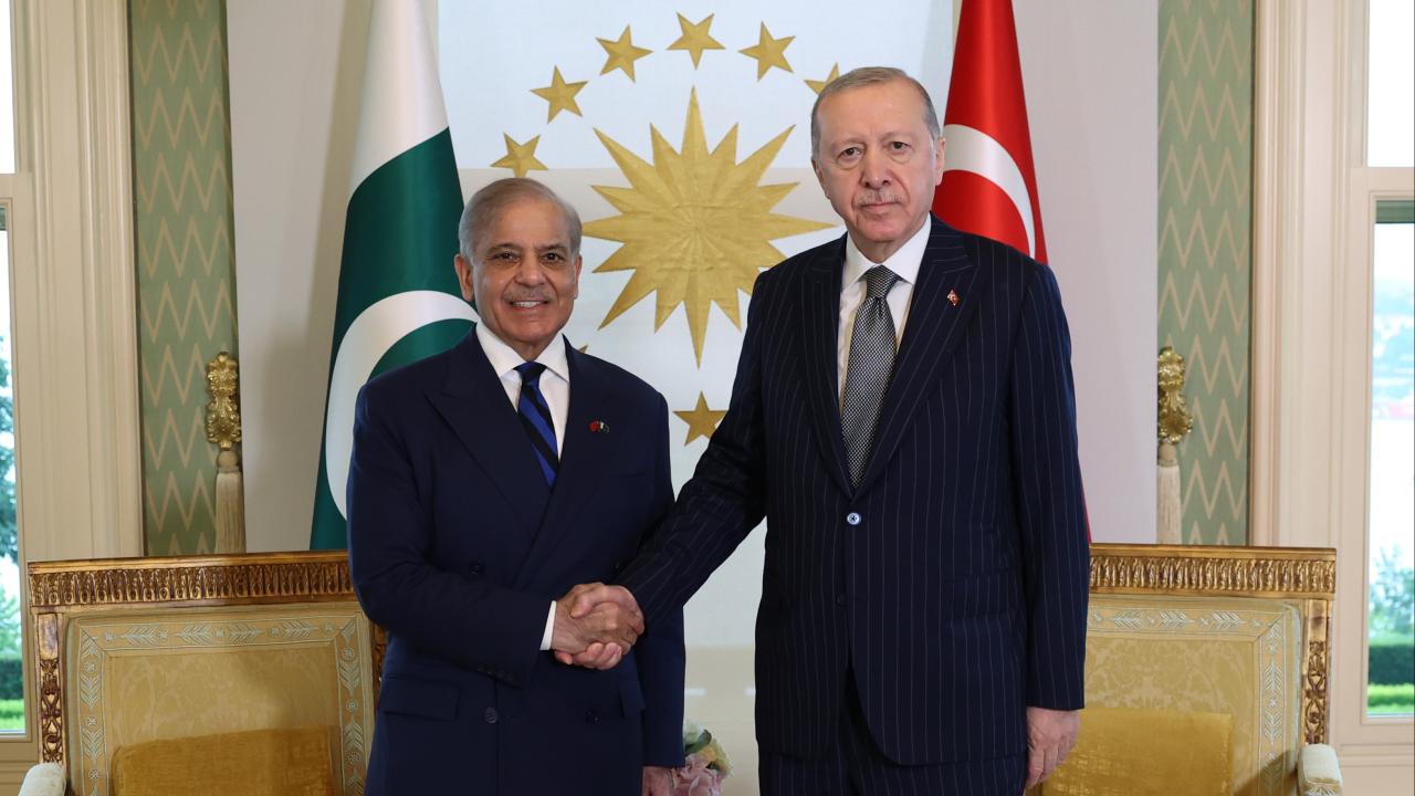 Pakistan Başbakanı Şerif'ten Erdoğan'a Teşekkür: Diplomasi İçin Kritik Destek
