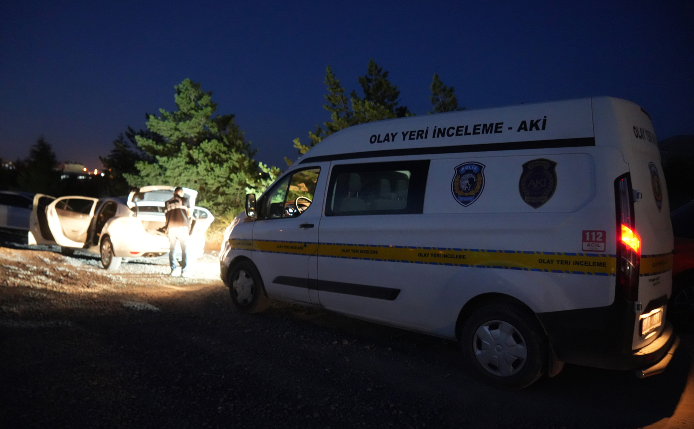 Polisten Kaçan Şüpheli Tırın Altında Kaldı: Ağır Yaralı