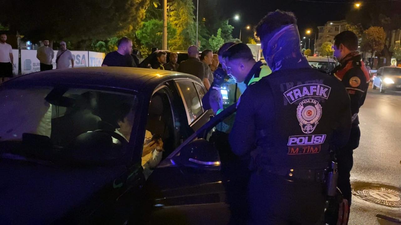 Polisten Kaçarken Serveti Eline Verdi! 'Dur' İhtarına Uymayan Sürücüye Şok Ceza